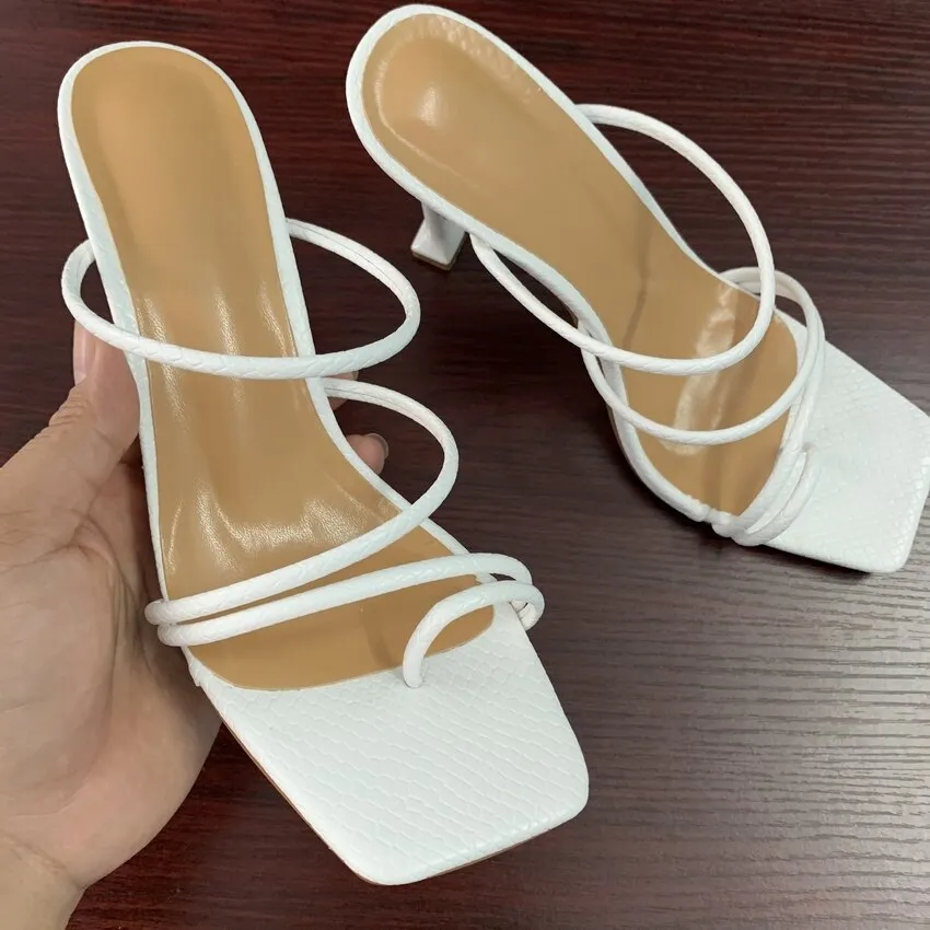 2023 Women sandals snake print  mule heels sandals slippers women high heels flip flops square toe slides party shoes woman