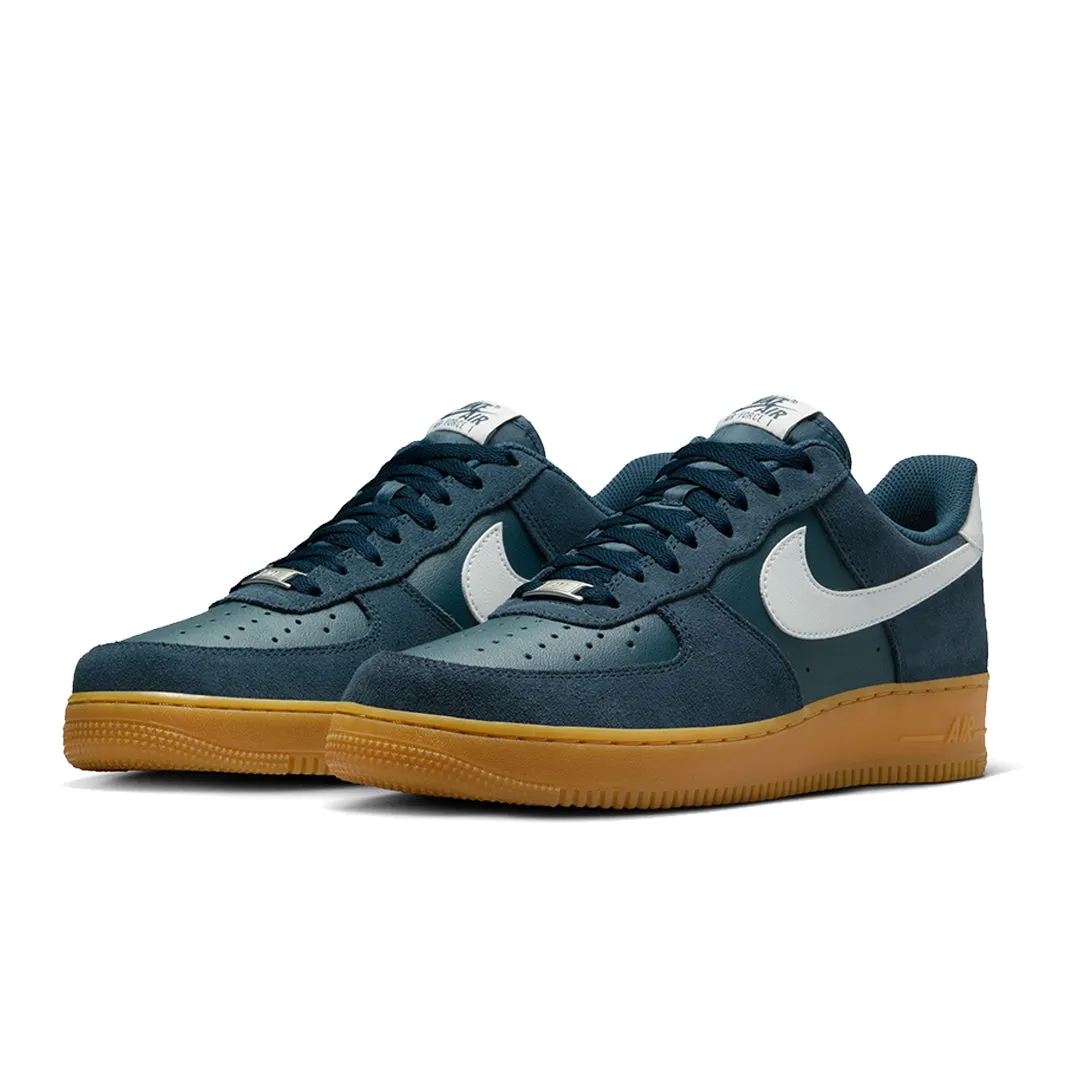 AIR FORCE 1 '07 LV8 ARMORY NAVY/GUM
