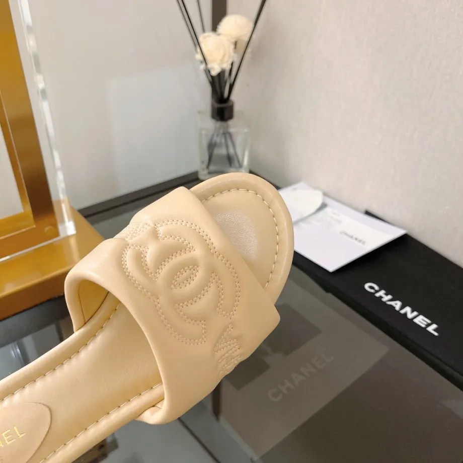 CHL Women's Mules With Embossed Chanl Logo Beige For Women