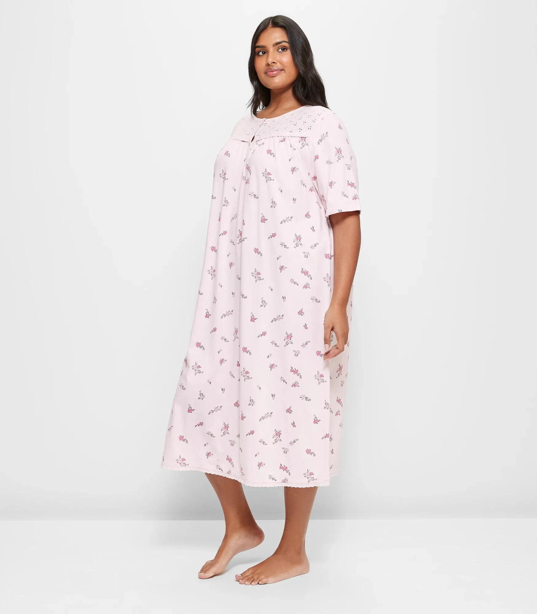 popular  Plus Size Traditional Lace Trim Sleep Nightie