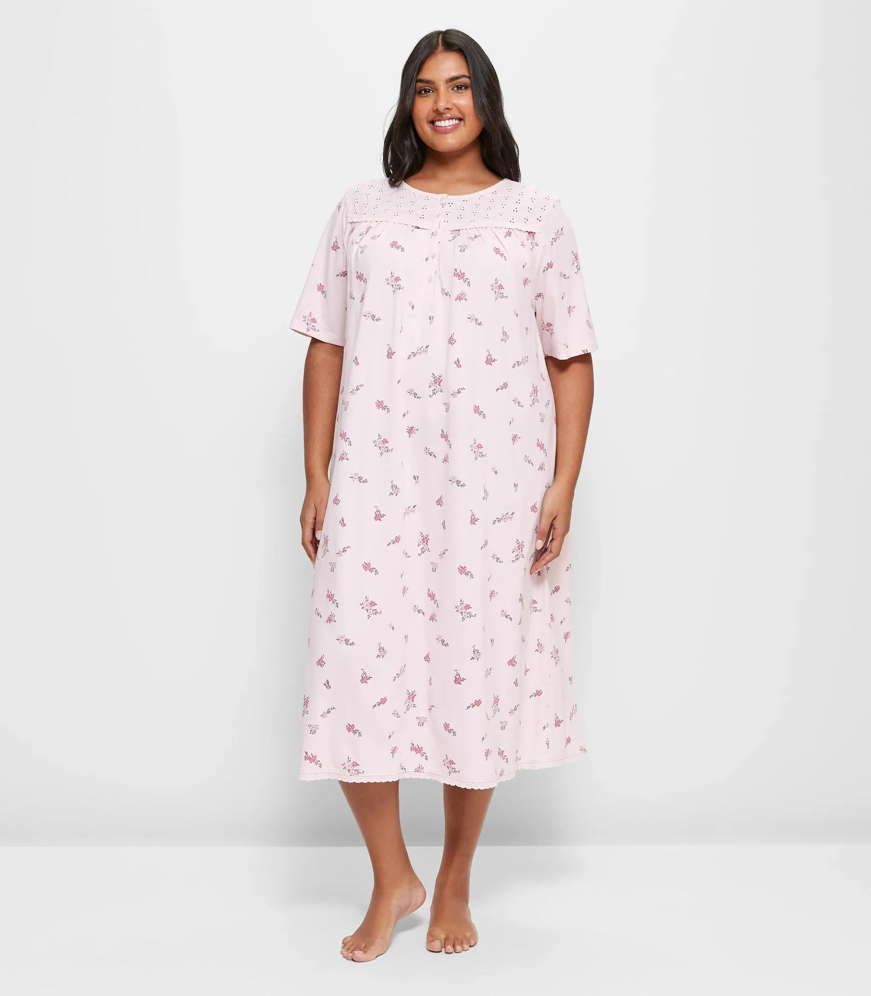 popular  Plus Size Traditional Lace Trim Sleep Nightie