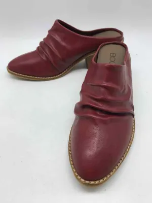 Pre-Owned Boutique Red Size 7 Mule Heels