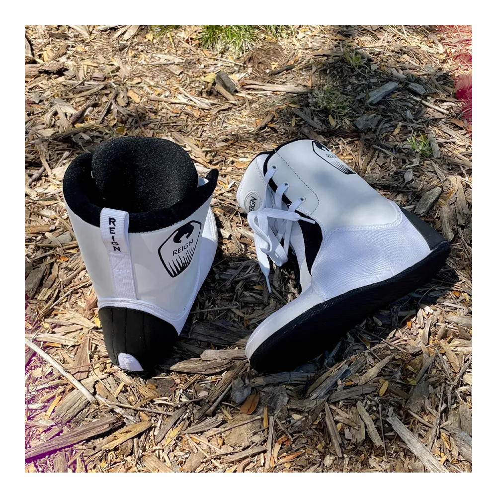 Razors Reign Retro Skate Liner - White